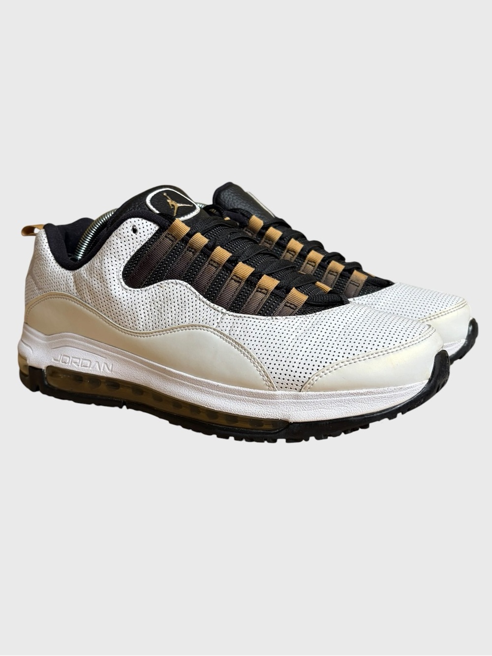 Nike Air Jordan CMFT Air Max 10 LTR Sneakers Men's 10.5 White, Black Gold Retro